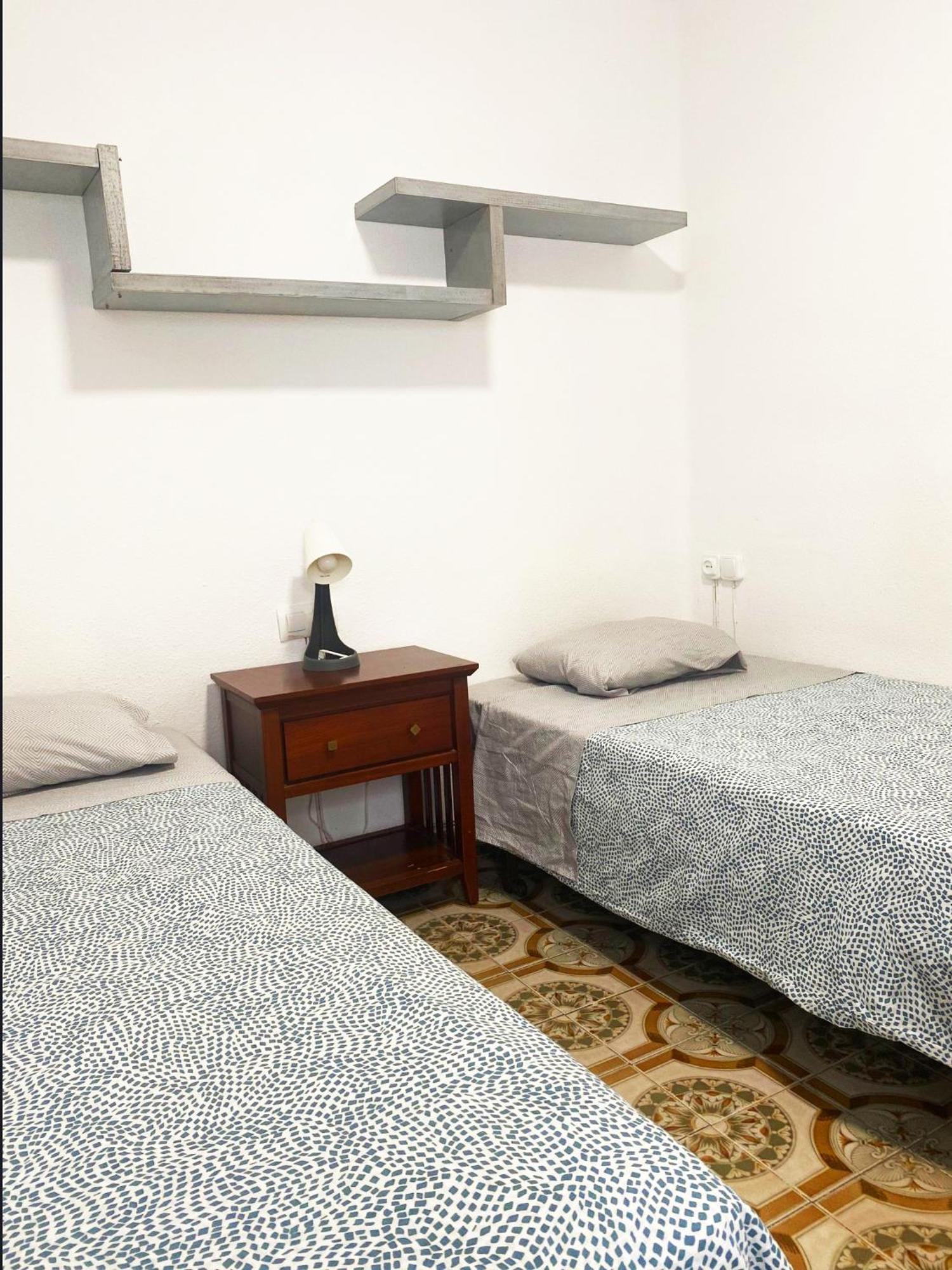 Valencia Well Located Shared Apartment Esterno foto