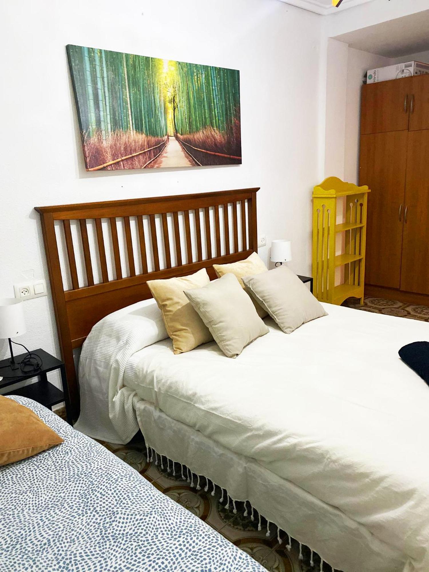 Valencia Well Located Shared Apartment Esterno foto