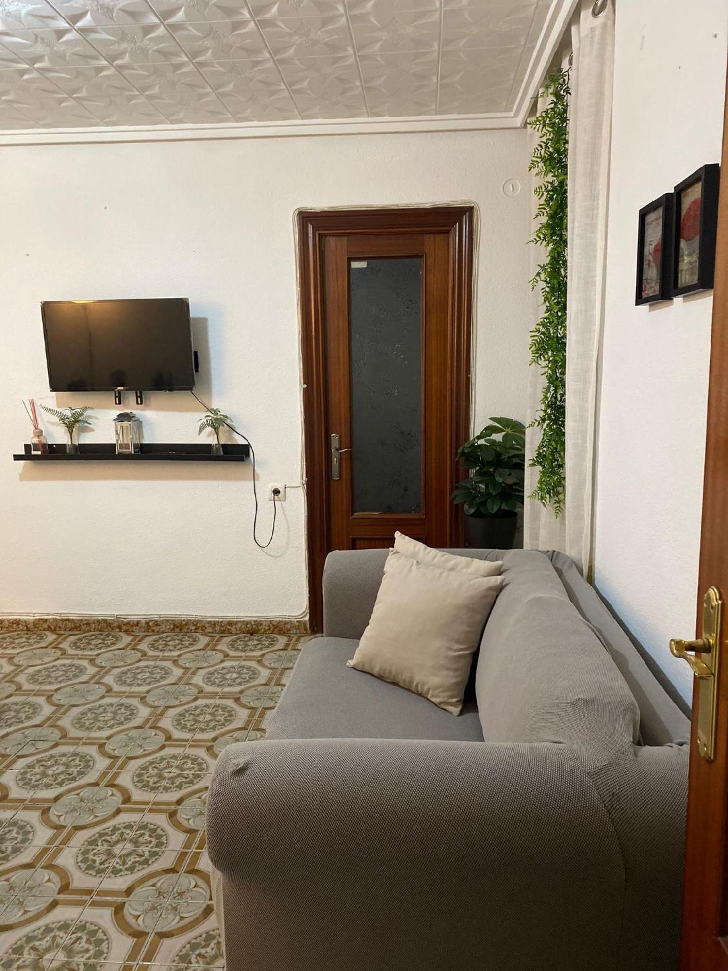Valencia Well Located Shared Apartment Esterno foto